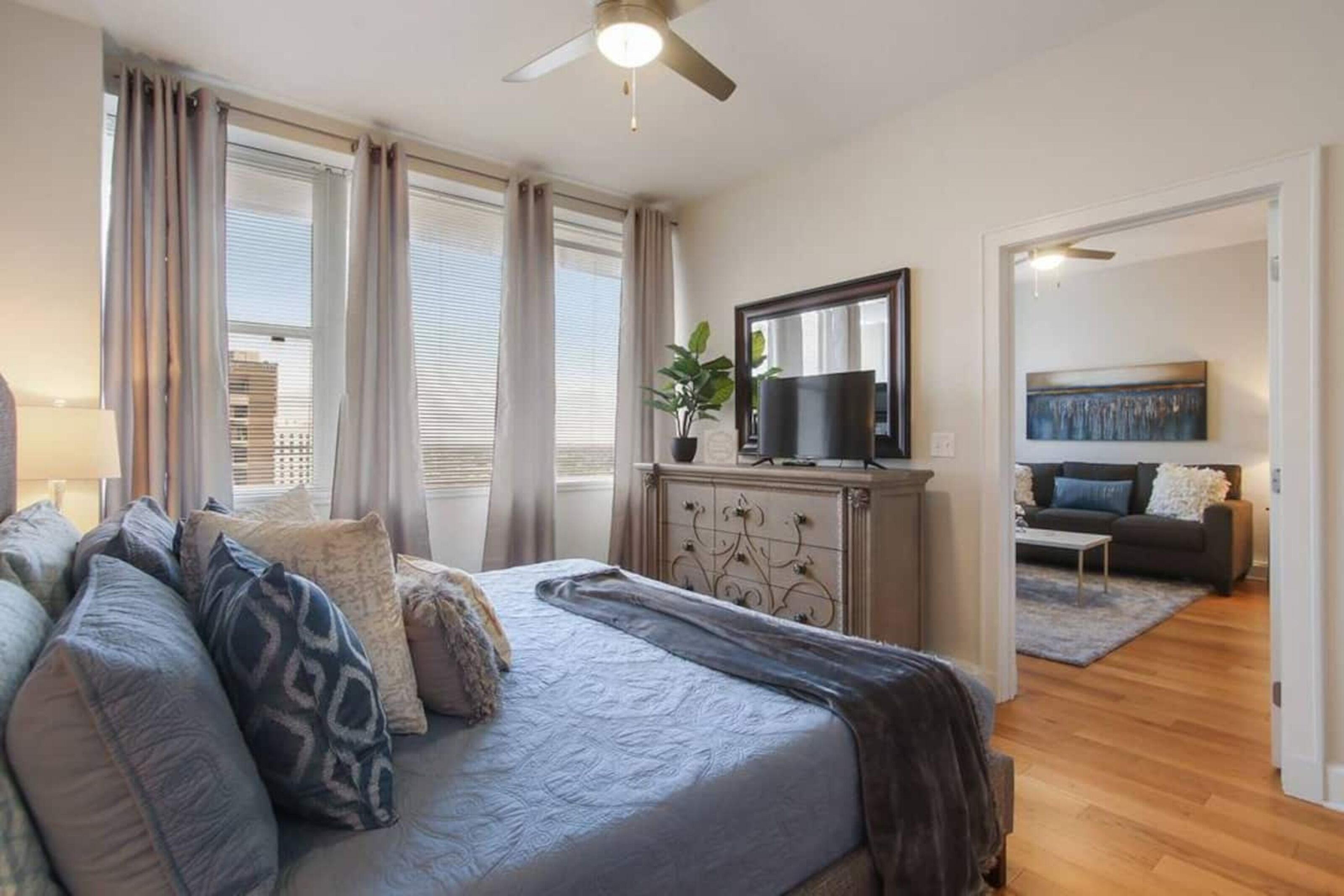 Executive Apartment, 1 Bedroom, Pool Access | Individually decorated, individually furnished, iron/ironing board