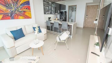 Apartment | Wohnbereich | Flachbildfernseher