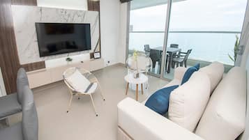 Apartment | Wohnbereich | Flachbildfernseher