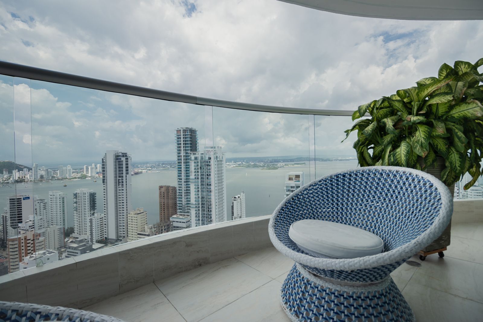 Lejlighed - 2 soveværelser | Udsigt fra balkon