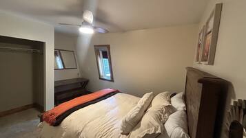 2 bedrooms, free WiFi, bed sheets
