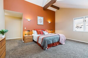 4 Schlafzimmer, Bügeleisen/Bügelbrett, kostenloses WLAN, Bettwäsche