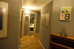 Apartment | Interior - Lux 2 Bed in Canary Wharf Close to Excel & O2 (London)