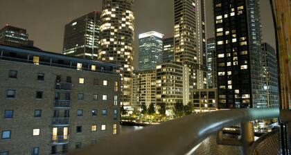 Lux 2 Bed in Canary Wharf Close to Excel & O2