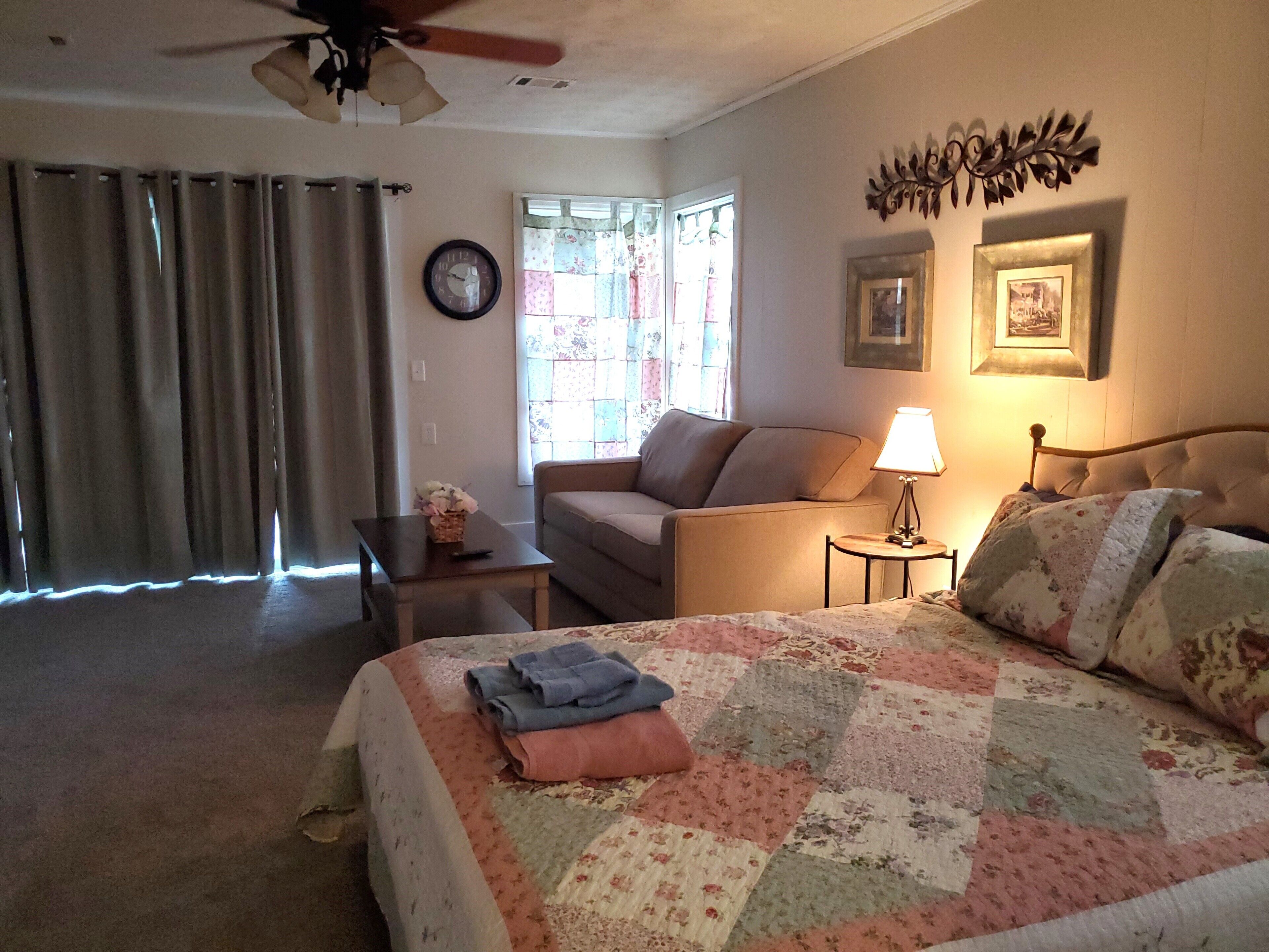 3 habitaciones, tabla de planchar con plancha y wifi gratis 