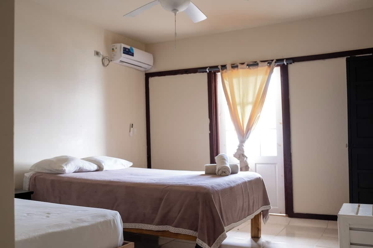 Comfort Triple Room, Balcony, Partial Ocean View