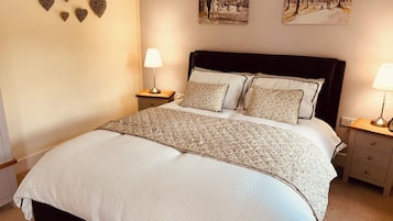 Apartment | 1 bedroom, iron/ironing board, free WiFi, bed sheets