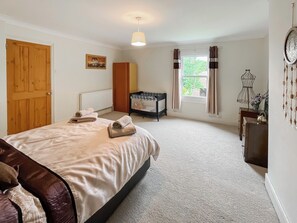 4 habitaciones, wifi gratis y ropa de cama 