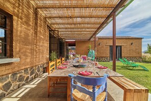 Outdoor dining - Casa Estrella Mountain view (Malinalco)