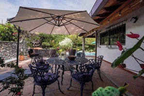 Family House, 4 Bedrooms, Private Pool, Pool View | Terrace/patio - Family Home Pool & Jacuzzi in Cuernavaca (Cuernavaca)