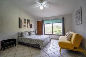 Family House, 4 Bedrooms, Private Pool, Pool View | 4 bedrooms, individually decorated, individually furnished - Family Home Pool & Jacuzzi in Cuernavaca (Cuernavaca)