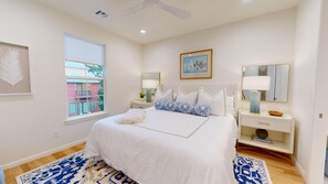 6 soverom, strykejern/-brett, wi-fi (inkludert) og sengetøy