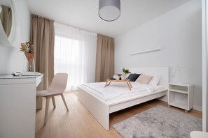 1 chambre, bureau, fer et planche à repasser, Wi-Fi gratuit