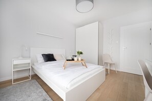 1 bedroom, desk, iron/ironing board, free WiFi