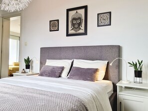 1 bedroom, soundproofing, iron/ironing board, WiFi