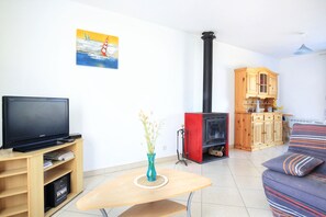 TV, fireplace, stereo - Les PerceNeige - Maison 85 m² à Port-Bail-Sur-Mer (Portbail)