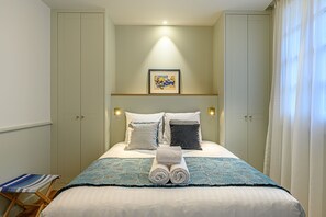 2 soverom, strykejern/-brett, wi-fi (inkludert) og sengetøy