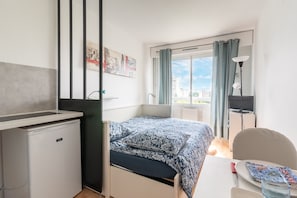 Fer et planche Ă repasser, Wi-Fi gratuit, draps fournis