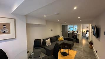 House | Living area | TV
