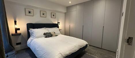 2 habitaciones, tabla de planchar con plancha y wifi gratis
