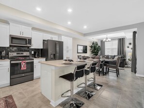 Fridge, microwave, oven, stovetop - Last Minute Disney Getaway! Luxury Condo with Private Balcony. Book Now! #65755 (Orlando)