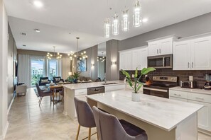 Fridge, microwave, oven, stovetop - Last Minute Disney Getaway! Luxury Condo with Private Balcony. Book Now! #65849 (Orlando)