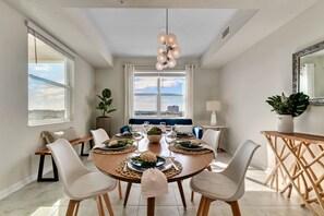 Dining - Last Minute Disney Getaway! Luxury Condo with Private Balcony. Book Now! #65877 (Orlando)