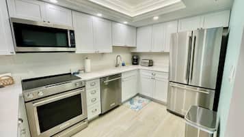 Microwave, oven, stovetop, dishwasher