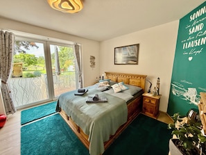 2 bedrooms, in-room safe, iron/ironing board, free WiFi - Neu! Küstenfeeling - Die Relax-fewo für Einen Gelungenen Nordseeurlaub (Oberndorf)