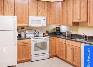 Mikrowelle, Ofen, Herdplatte, Geschirrspüler