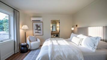 5 habitaciones, tabla de planchar con plancha, internet y ropa de cama