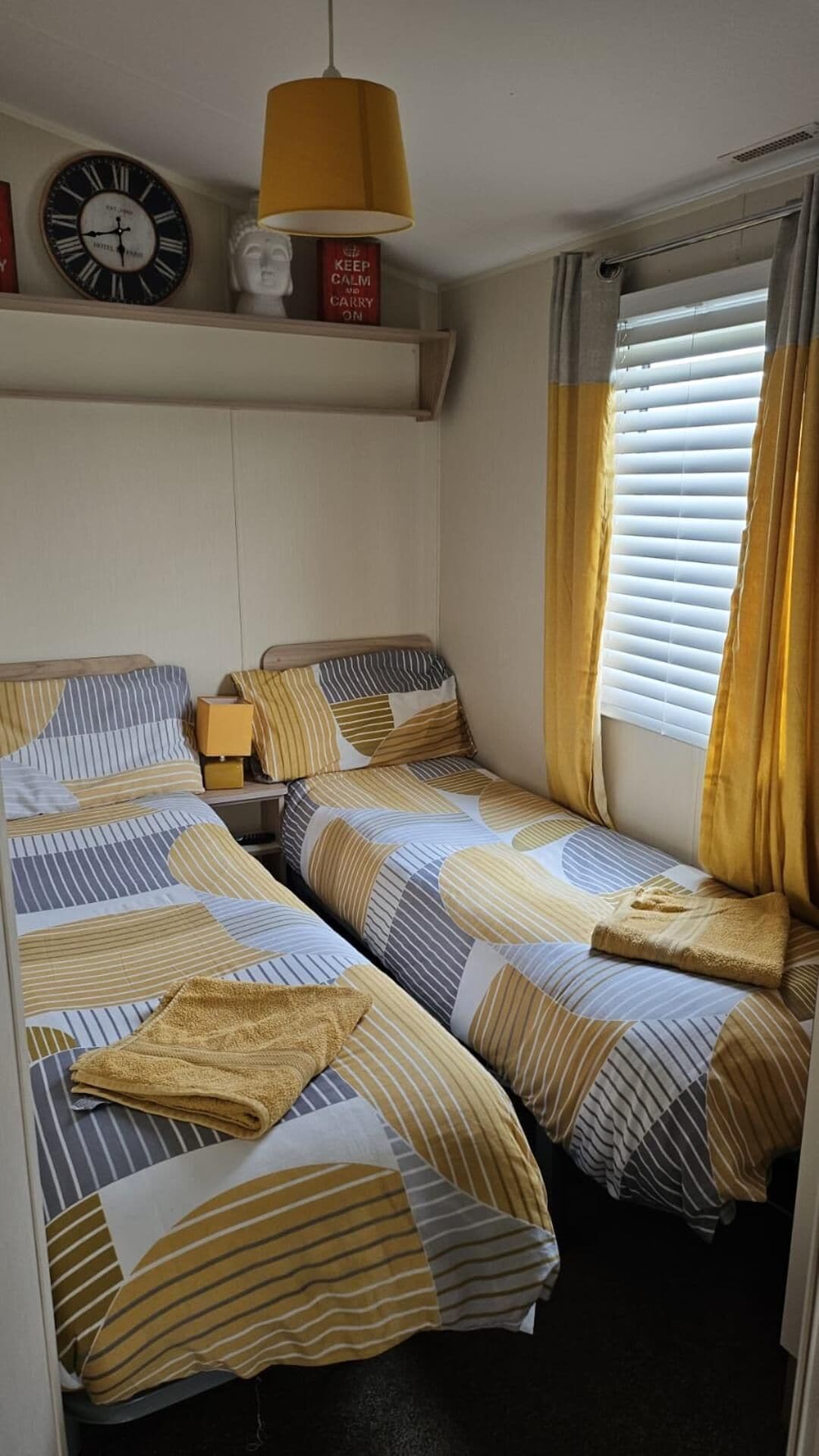 3 bedrooms, iron/ironing board, WiFi (free), bed sheets