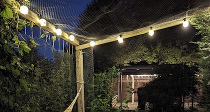 French riverside cottage 20 minutes from Disney