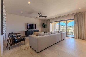 TV, offices - Welcome to Villa Aire Paradise at Rancho San Lucas (Cabo San Lucas)