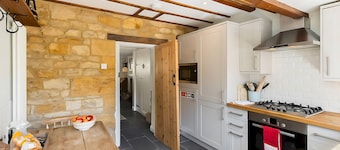 *NEW* Moreton Cottage | Central | Garden - Pass the Keys