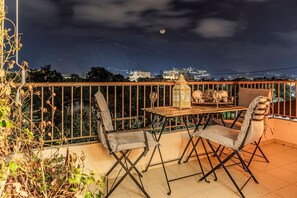 Internet - Amalia s Serendipity City Lights Mountain Vistas (Kalamata)