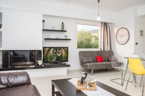Maison | 2 chambres, bureau, Internet