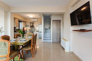 2 bedrooms, Internet - Villa Armonia - Beachfront Majestic Retreat (Messini)