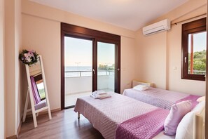 House | 2 bedrooms, Internet - Villa Armonia - Beachfront Majestic Retreat (Messini)
