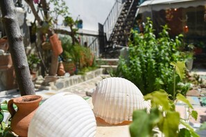 Surround yourself with lush greenery and ascend to a peaceful atmosphere.