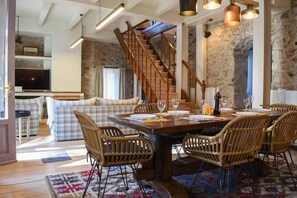 2 habitaciones y acceso a internet 