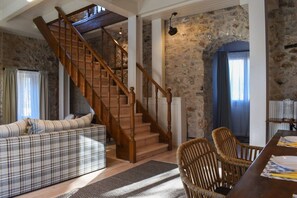House | 2 bedrooms, Internet - Secluded Mountain Refuge - Theonimfi Paradise Gem (Gortynia)