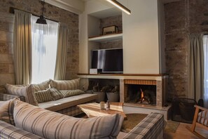 House | 2 bedrooms, Internet - Secluded Mountain Refuge - Theonimfi Paradise Gem (Gortynia)