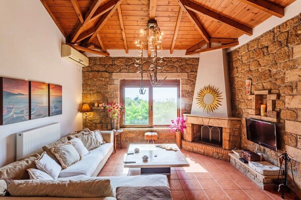 Apartment | 2 bedrooms, soundproofing, Internet - Mani s Aura Seaside-spacious Summer Retreat (West Mani)