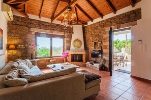 Apartment | 2 bedrooms, soundproofing, Internet - Mani s Aura Seaside-spacious Summer Retreat (West Mani)