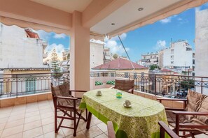 Apartment | 3 bedrooms, Internet - Spacious Urban Haven-family Home Perfect Location (Kalamata)