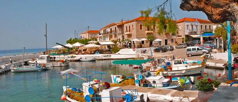 Apartment | Desk, Internet