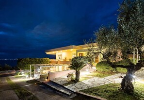 4 bedrooms, Internet - Verga Sunset Gem - Ilia Seaview Private Retreat (Kalamata)