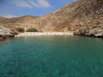 Folegandros Serenity - Livadaki Summer Hideaway