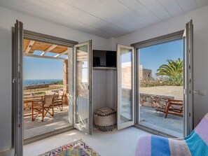 House | 1 bedroom, Internet - Rustic Stone House in the Heart of Folegandros (Folegandros)